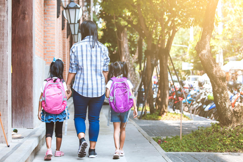 Caminhando Juntos: A Corresponsabilidade da Educação entre Famílias e Escolas